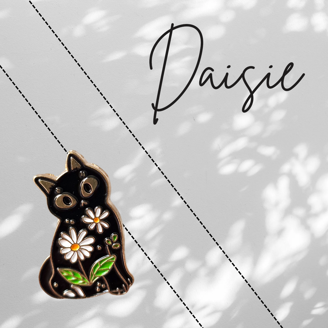 Daisie Pin Badge