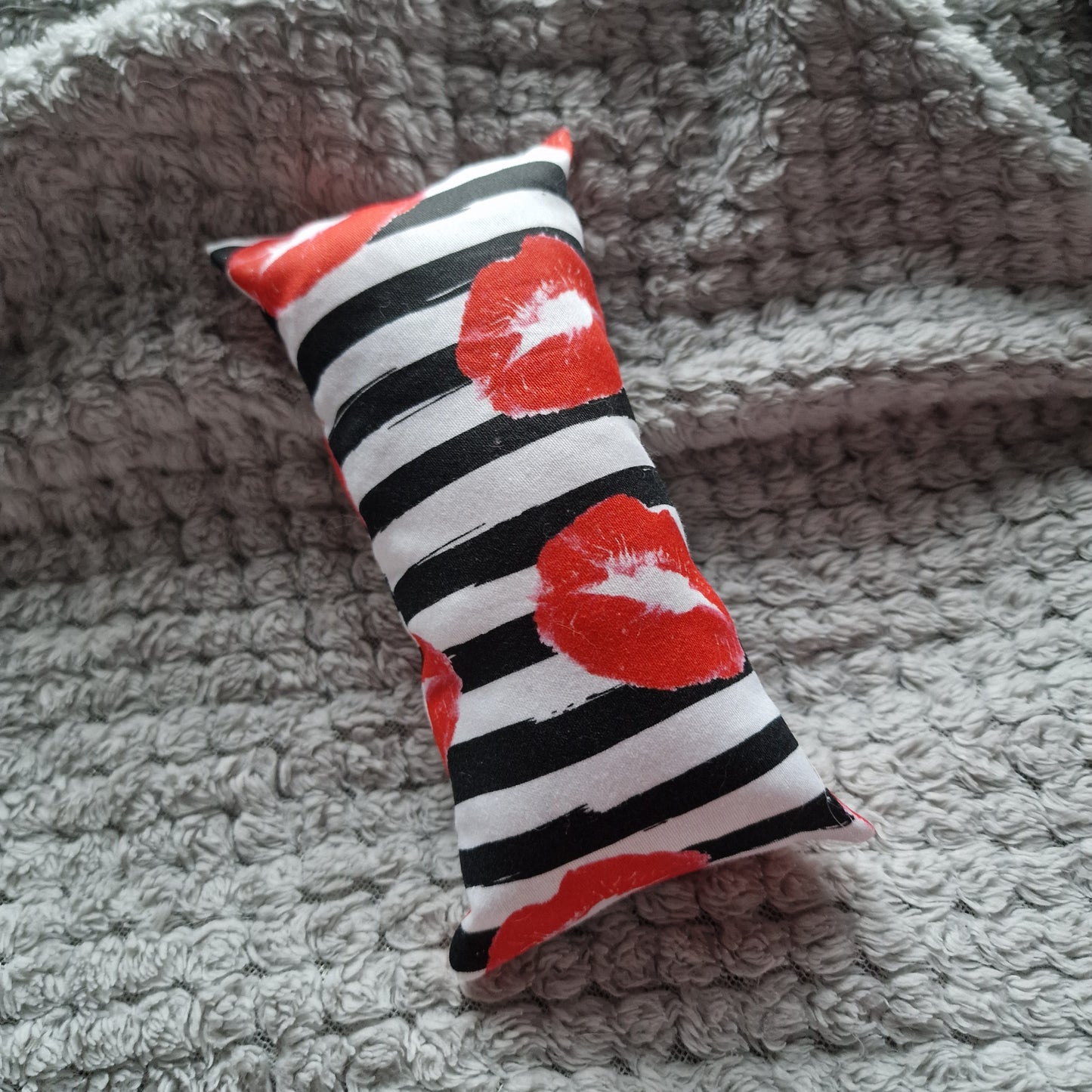 Spicy Kisses Kicker Toy