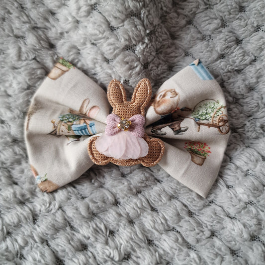 Some-Bunny Bow