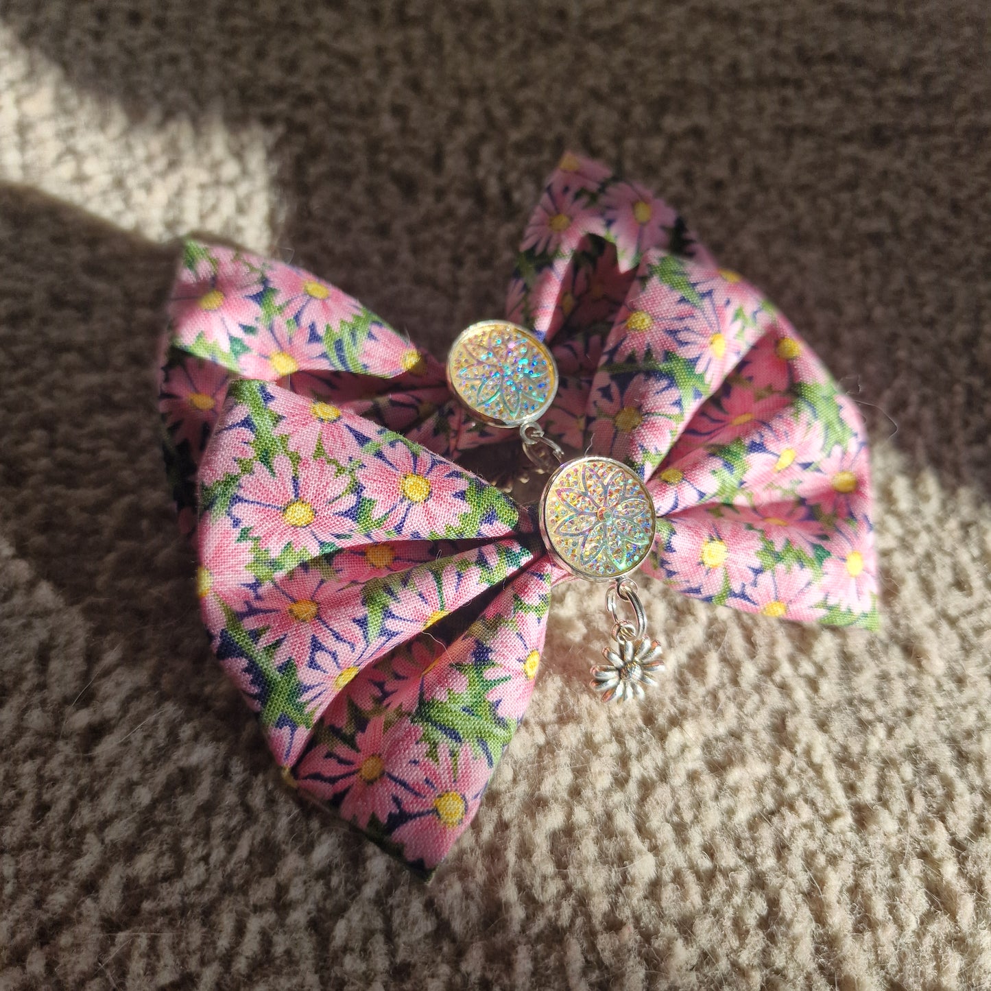 Pink Daisies Bow